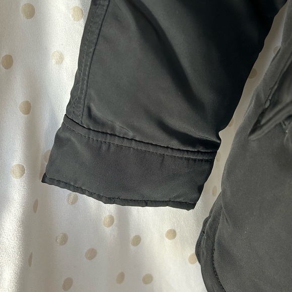 Old Navy Black Jacket with Faux Fur Trim - Picture 4 of 15